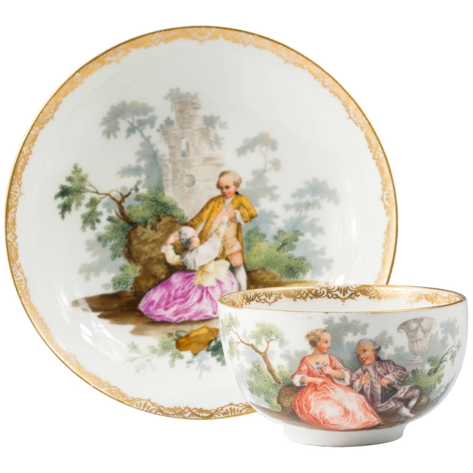 Meissen Teabowl and Saucer, Watteauesque Scenes, circa 1770