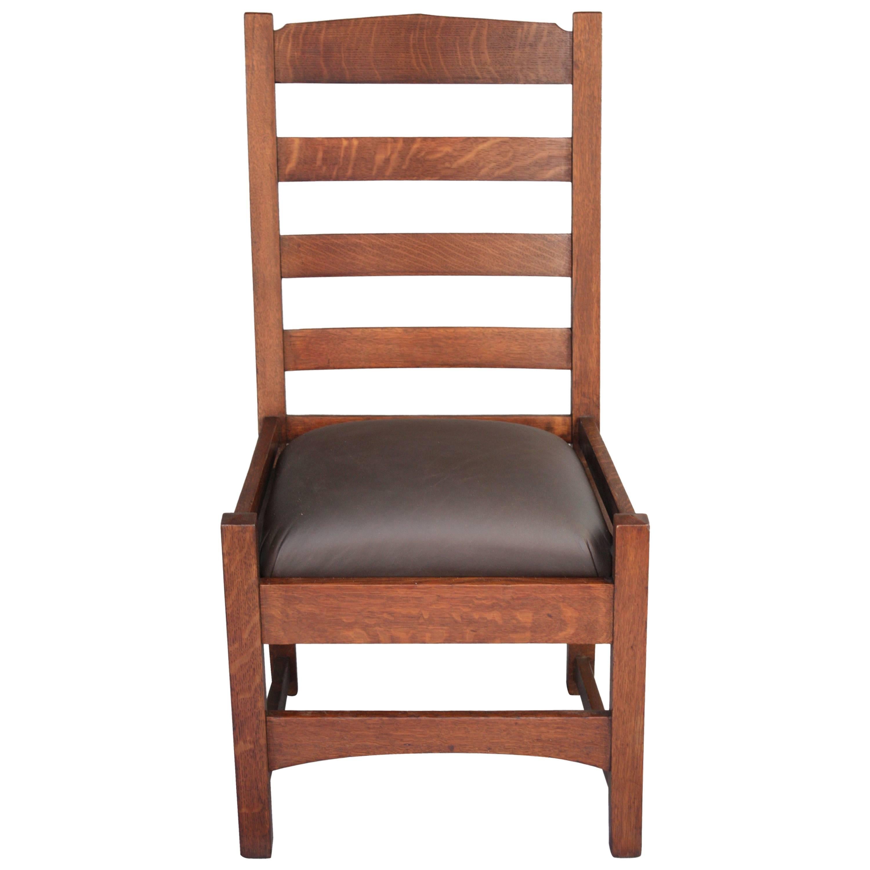1910 Arts and Crafts Mission Oak Ladder-Back Chair For Sale