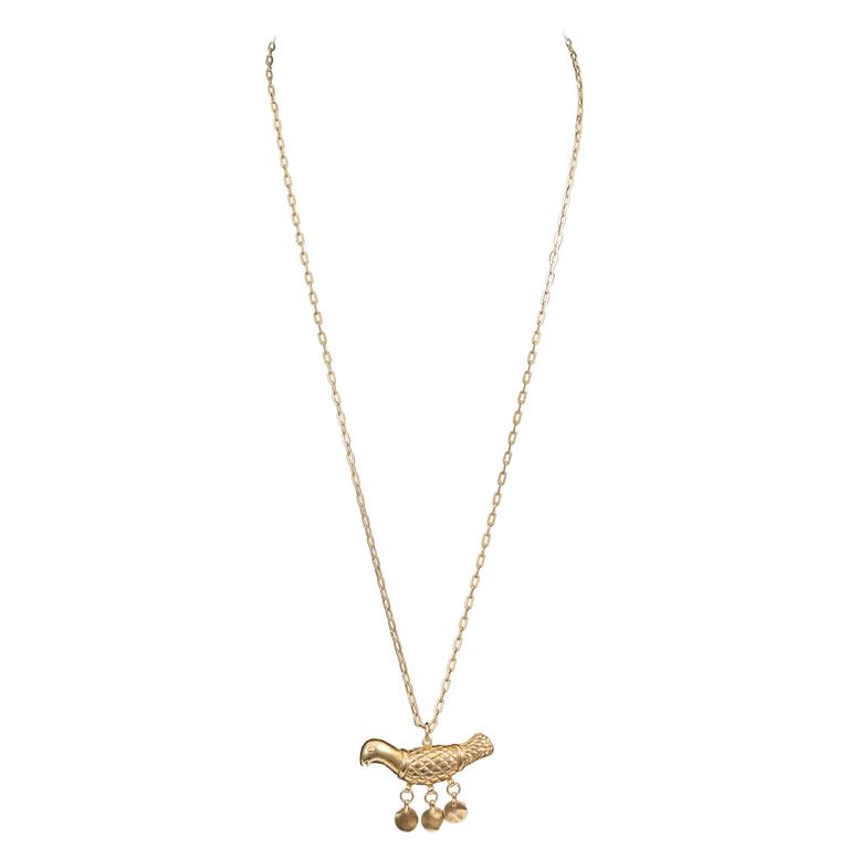 Tiffany and Co. Bird Pendant Necklace in 18k Yellow Gold at 1stdibs