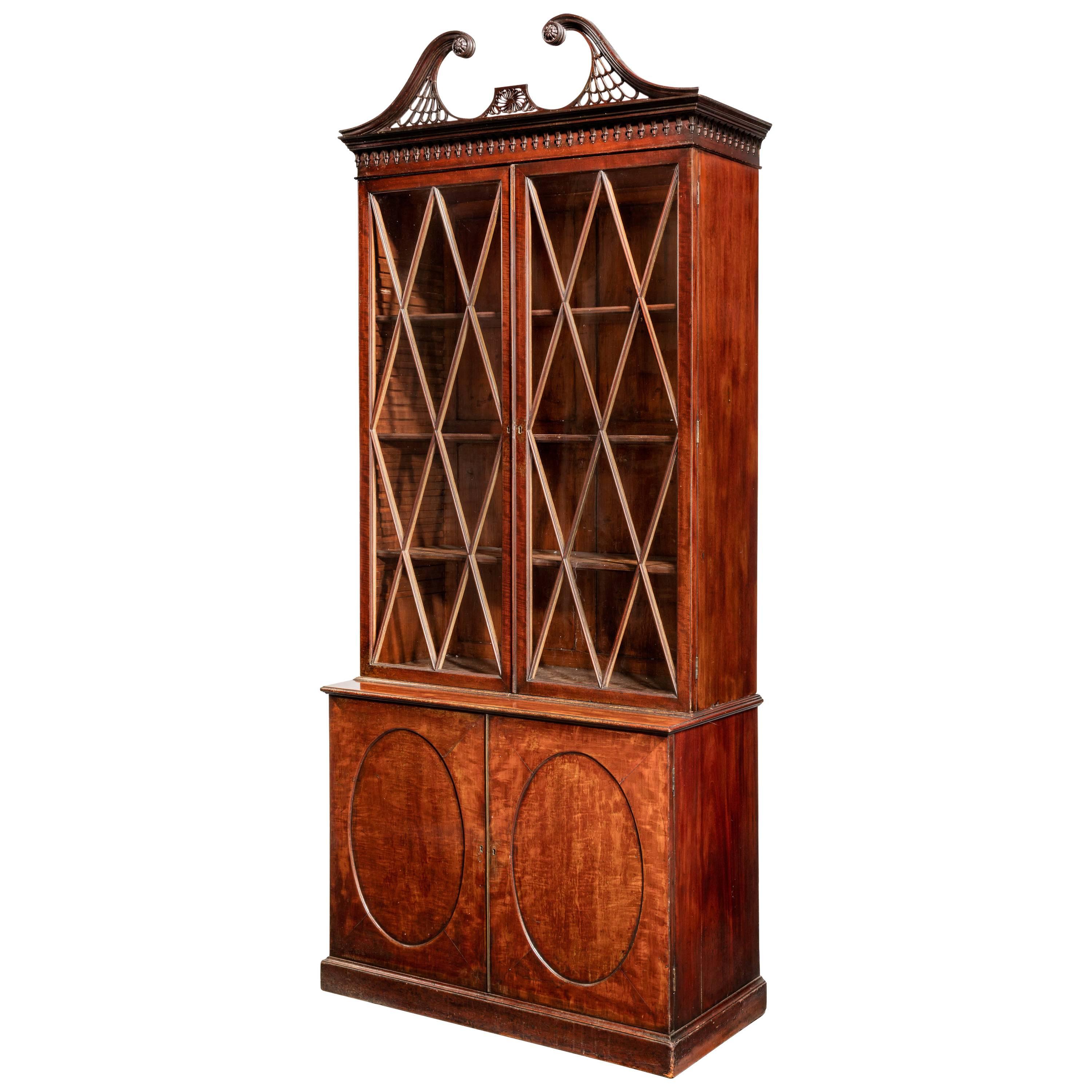 George III Period Mahogany Bookcase of Exceptional Quality For Sale