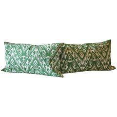 Pair of Ornate Green Chevron Cotton Cover Throw Pillows 10