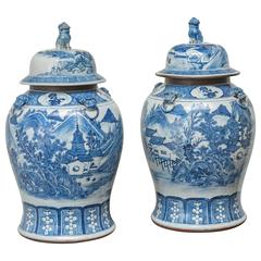 Pair of 19th Century Chinese Blue and White Porcelain Cap Jars, circa 1825 3