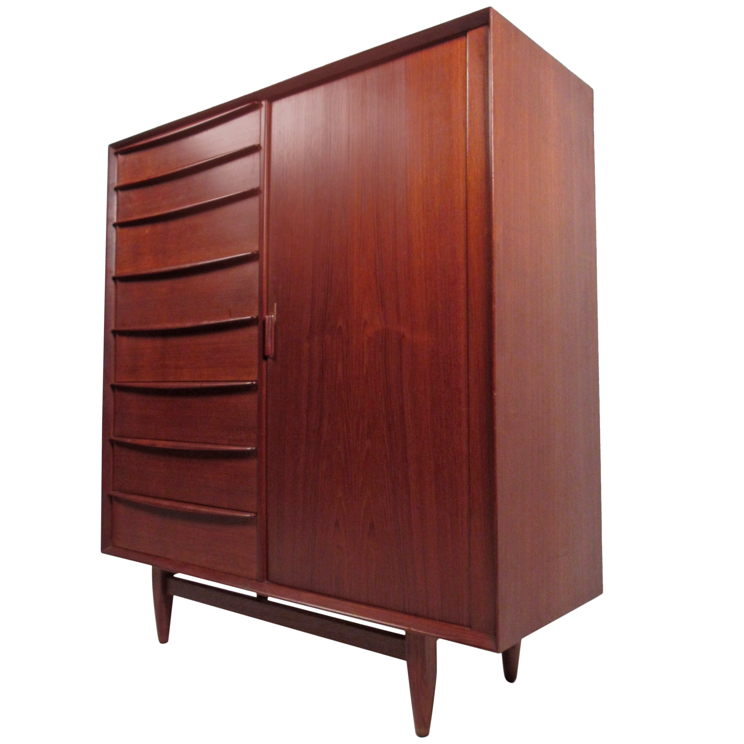 Pair MidCentury Teak Bedroom Dressers For Sale at 1stDibs