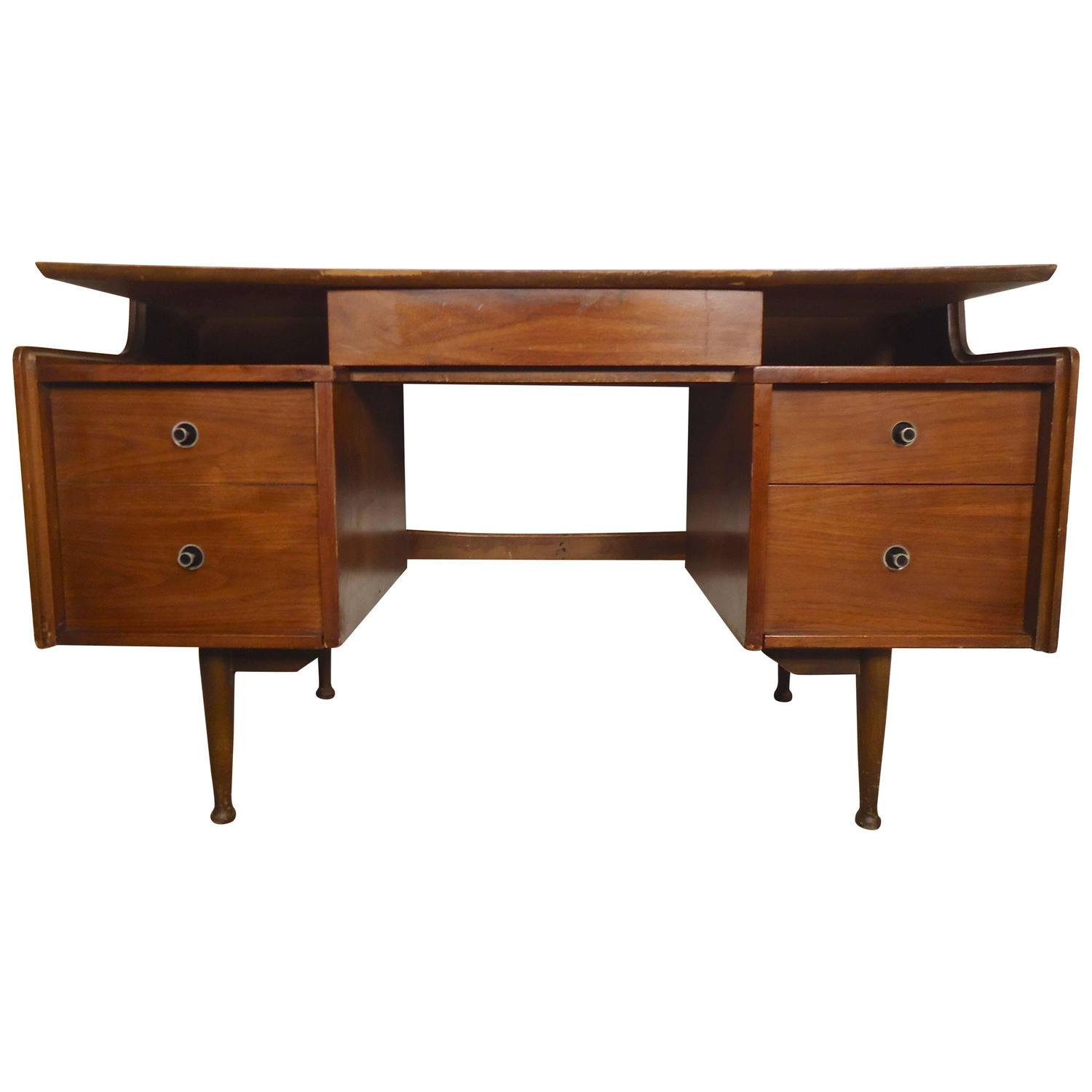 Mid-century Desk by Hooker with Finished Back For Sale at 1stdibs