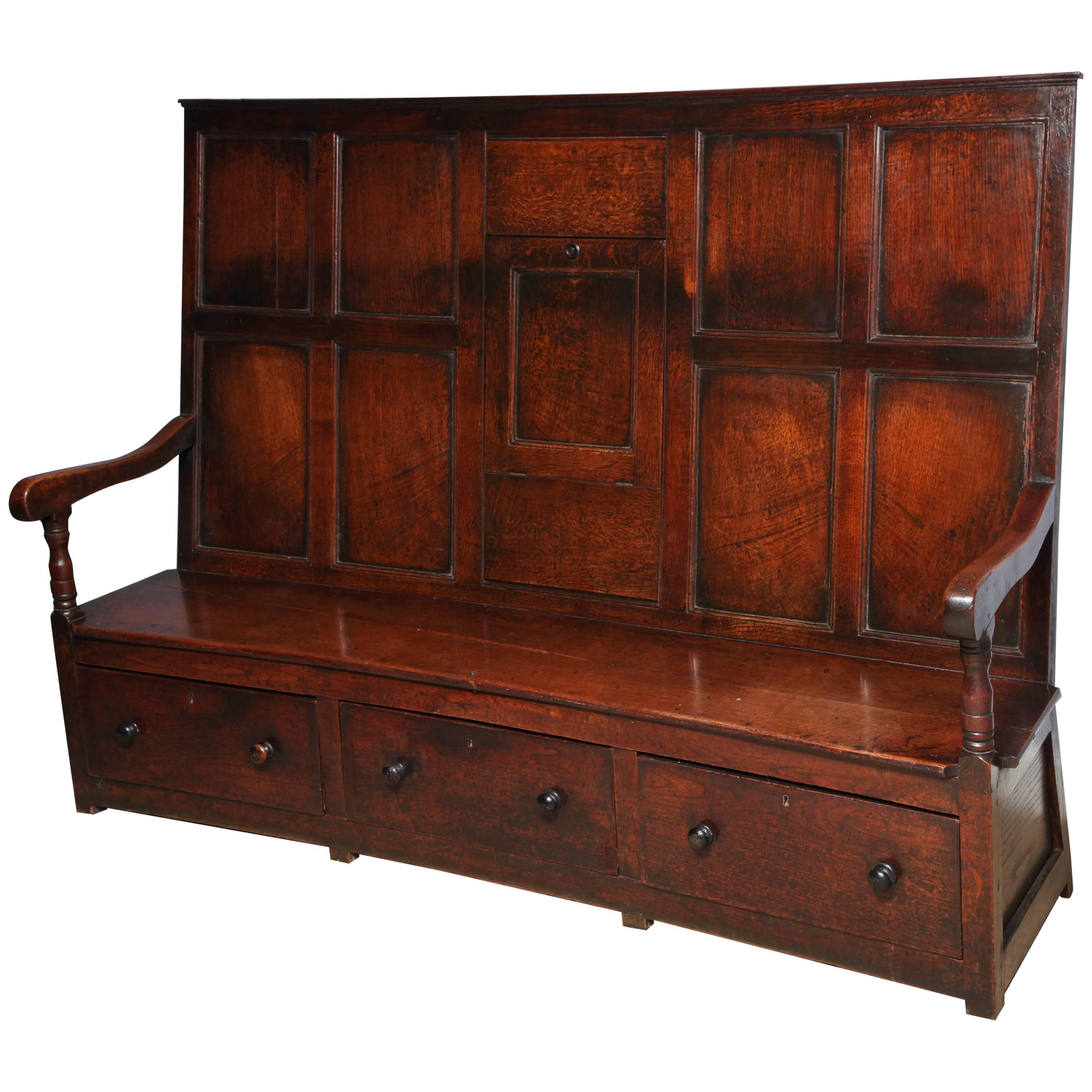 Fine English Oak Pub Settle with Tankard Table