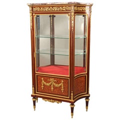Exceptionnelle vitrine du début du 20e siècle montée sur bronze doré par François Linke