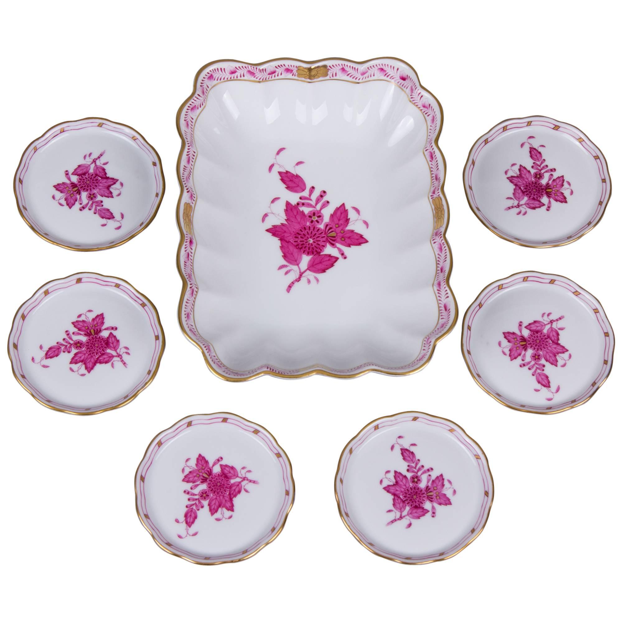 Herend Chinese Bouquet Raspberry Hazelnut Set for Six Persons, circa 1960