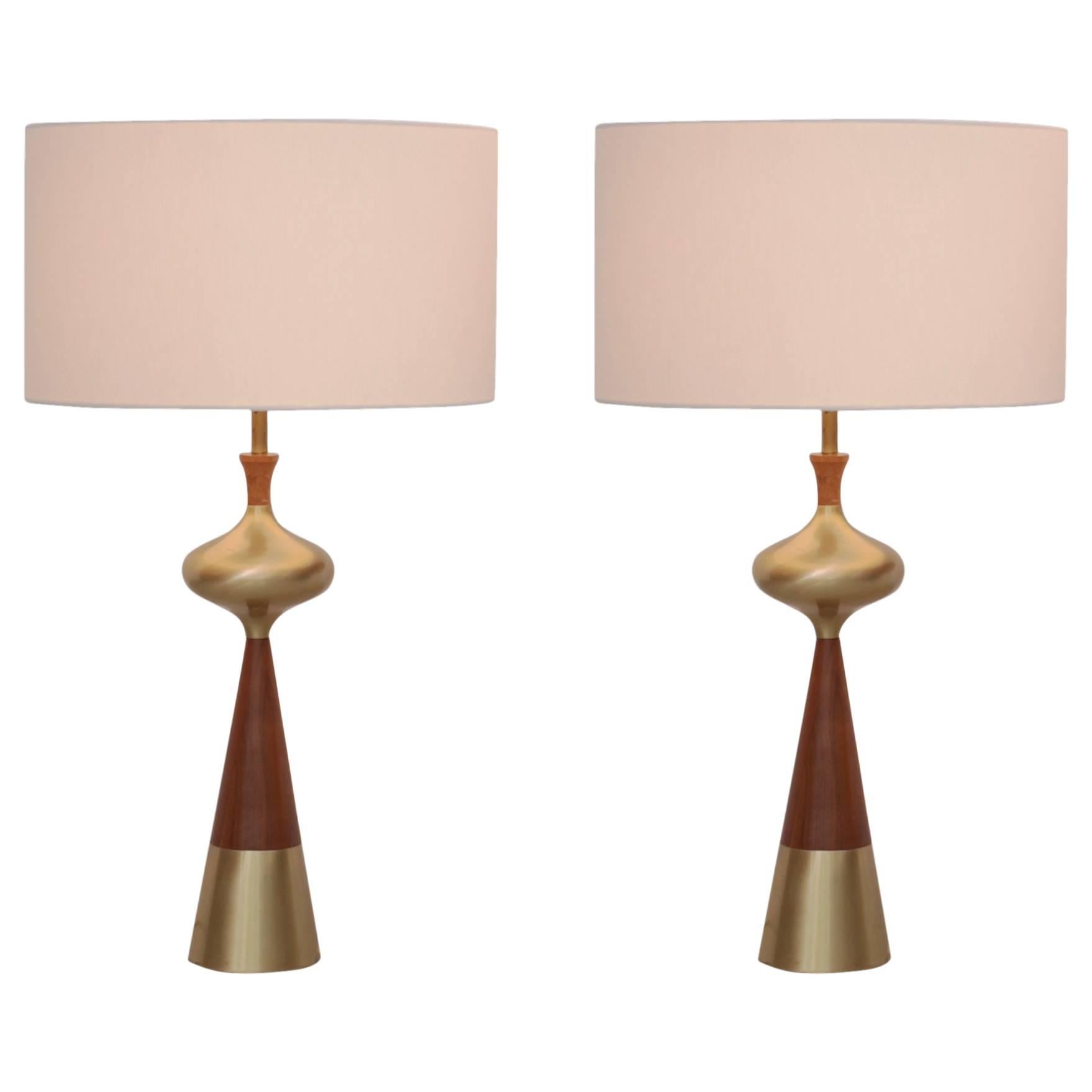 Set of Two Table Lamps in Walnut and Brass by Tony Paul for Westwood, 1950s