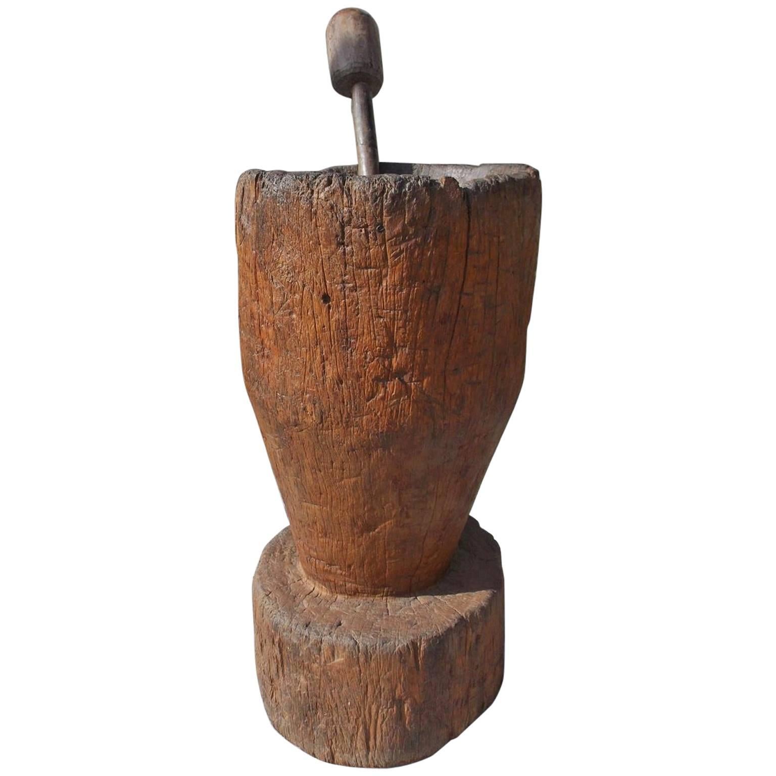 American Monumental Pine Hand-Carved Mortise and Pestle, Circa 1800 For Sale