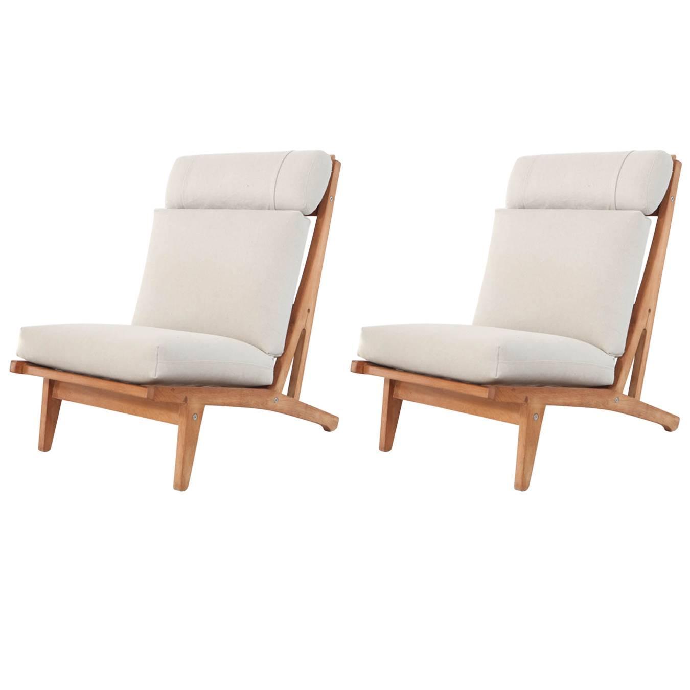 Pair of Hans Wegner GE375 Oak Armless Lounge Chairs at 1stdibs
