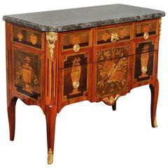 Elegant French Commode Sauteuse