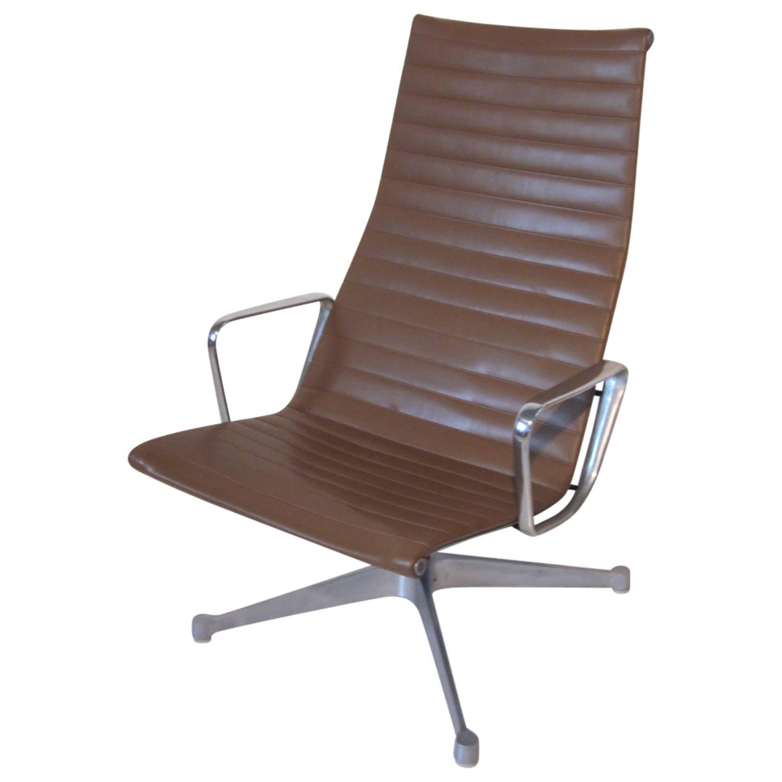 Eames Aluminum Group Lounge Chair for Herman Miller