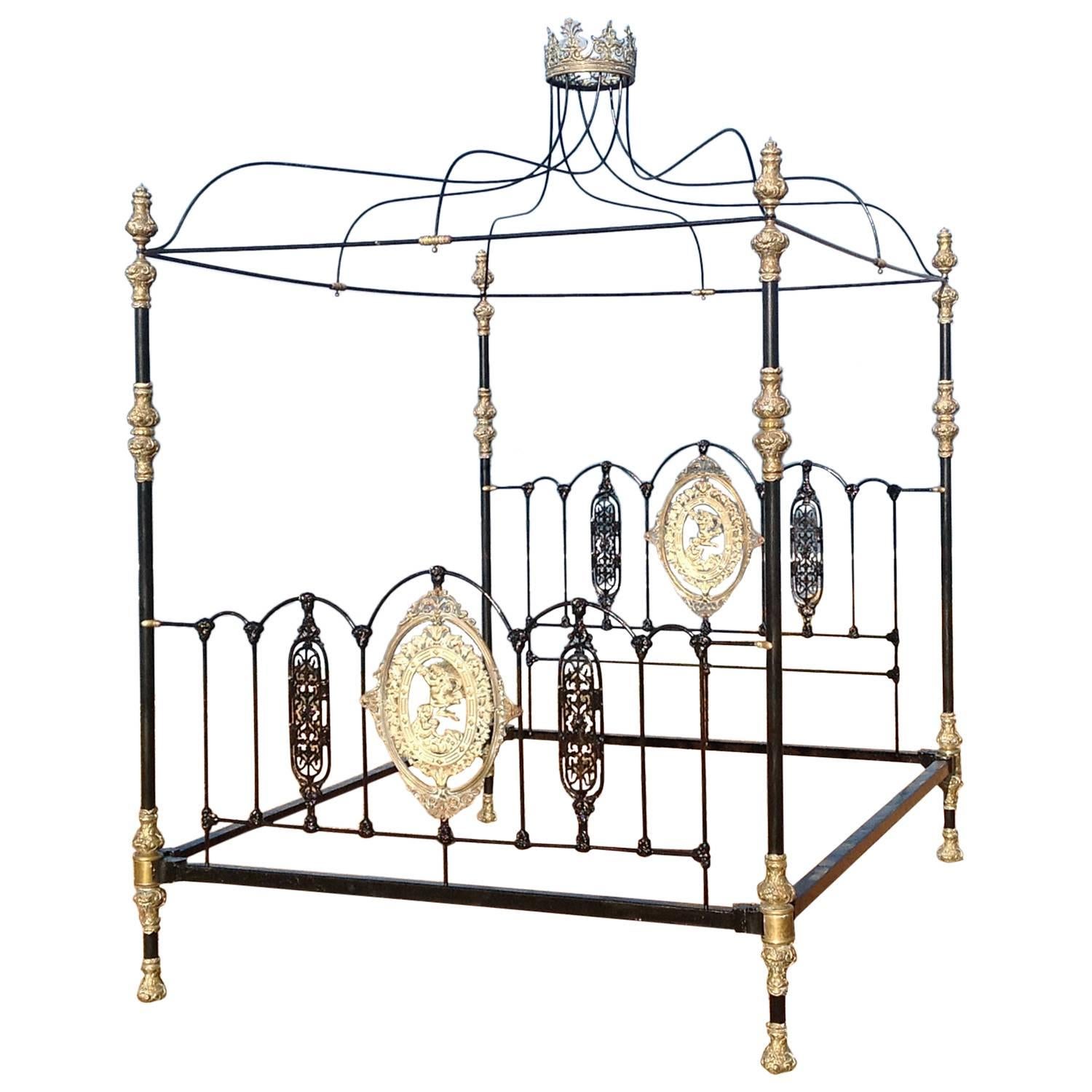  Four Poster Bed with Canopy and Crown  - M4P14