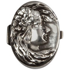 Figural Lady's Face Sterling Snuff Pill Box Case