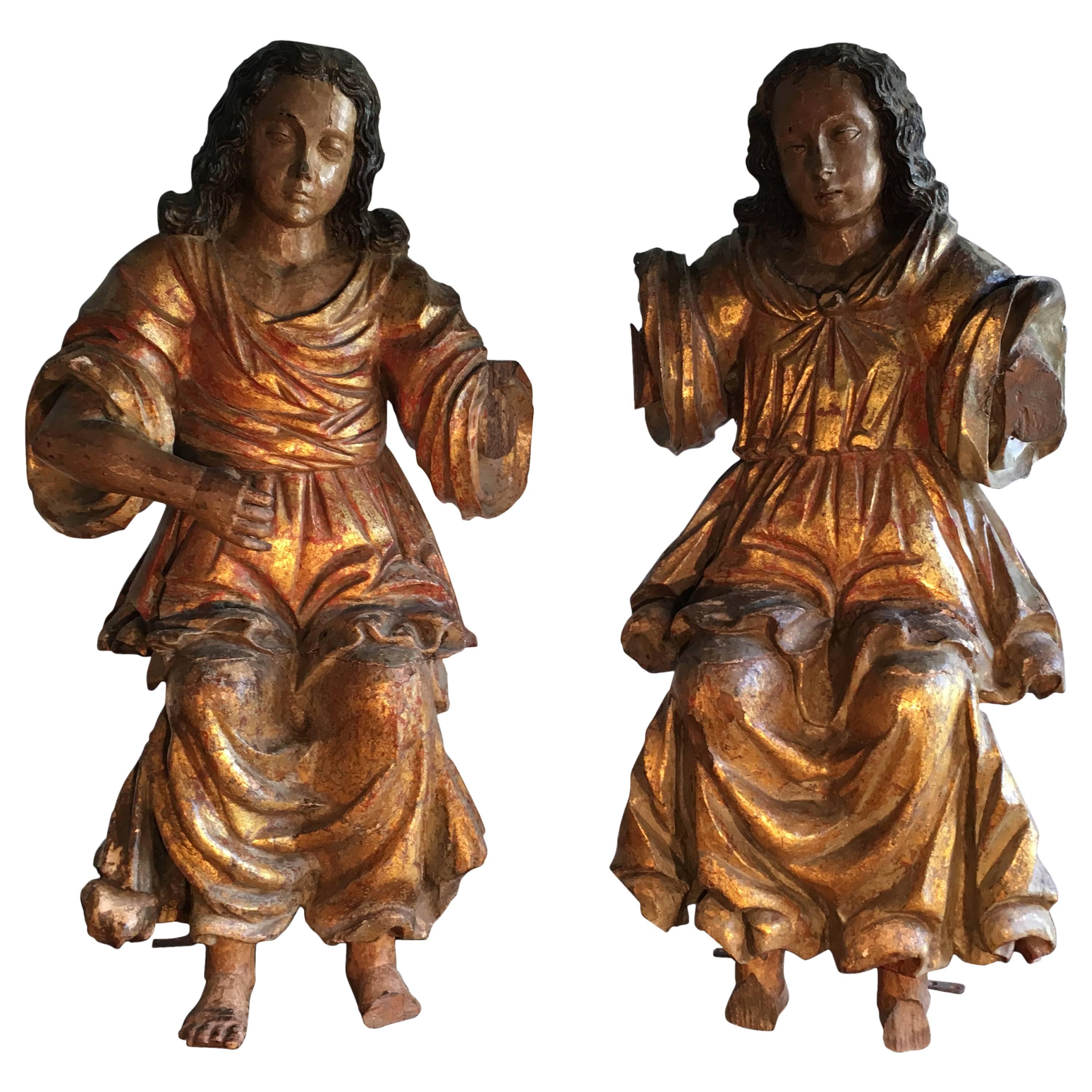 18th Century Pair of Angels For Sale