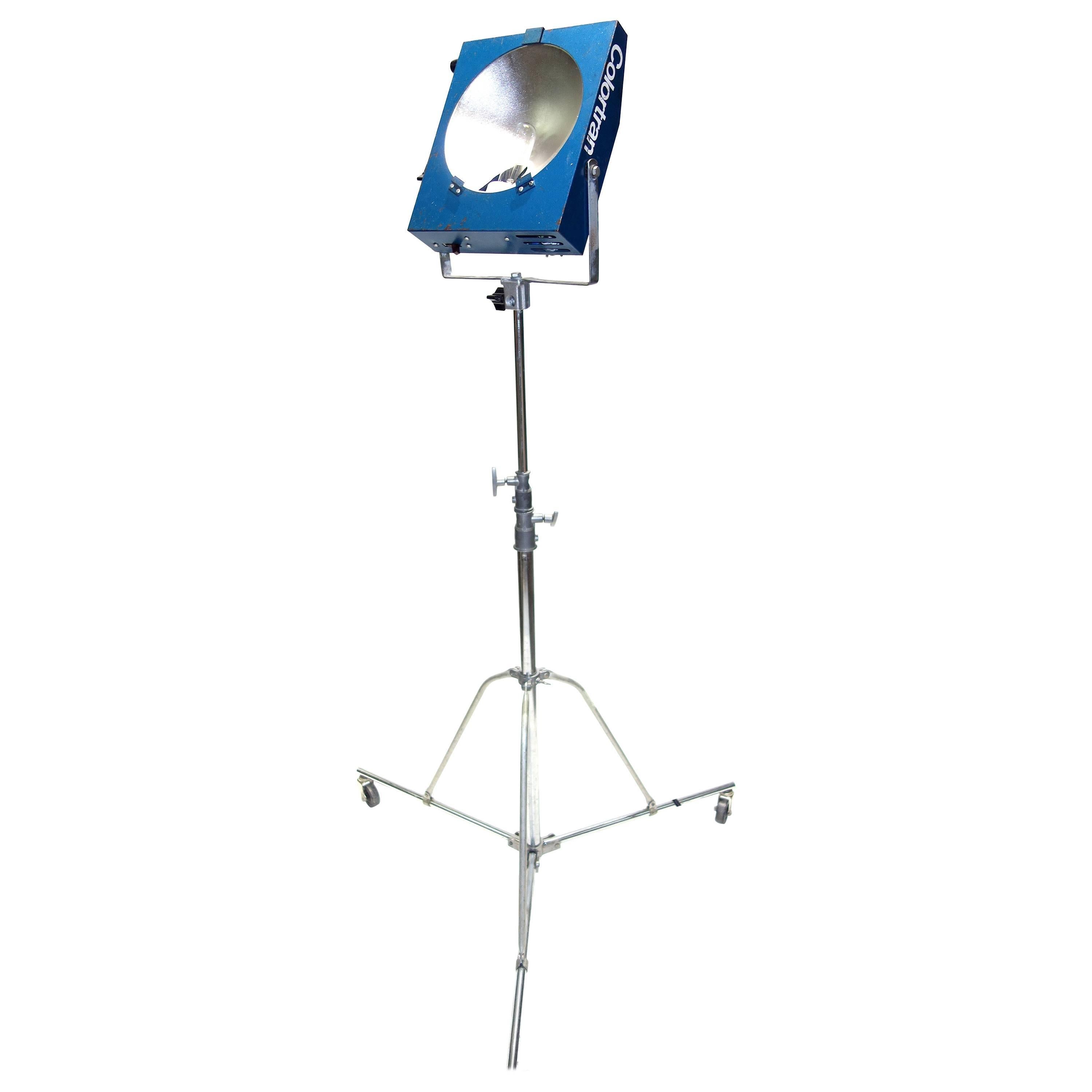 Movie Studio Mini Pan Floor Lamp with Stand, Mid-20th Working Orig. ON SALE. For Sale