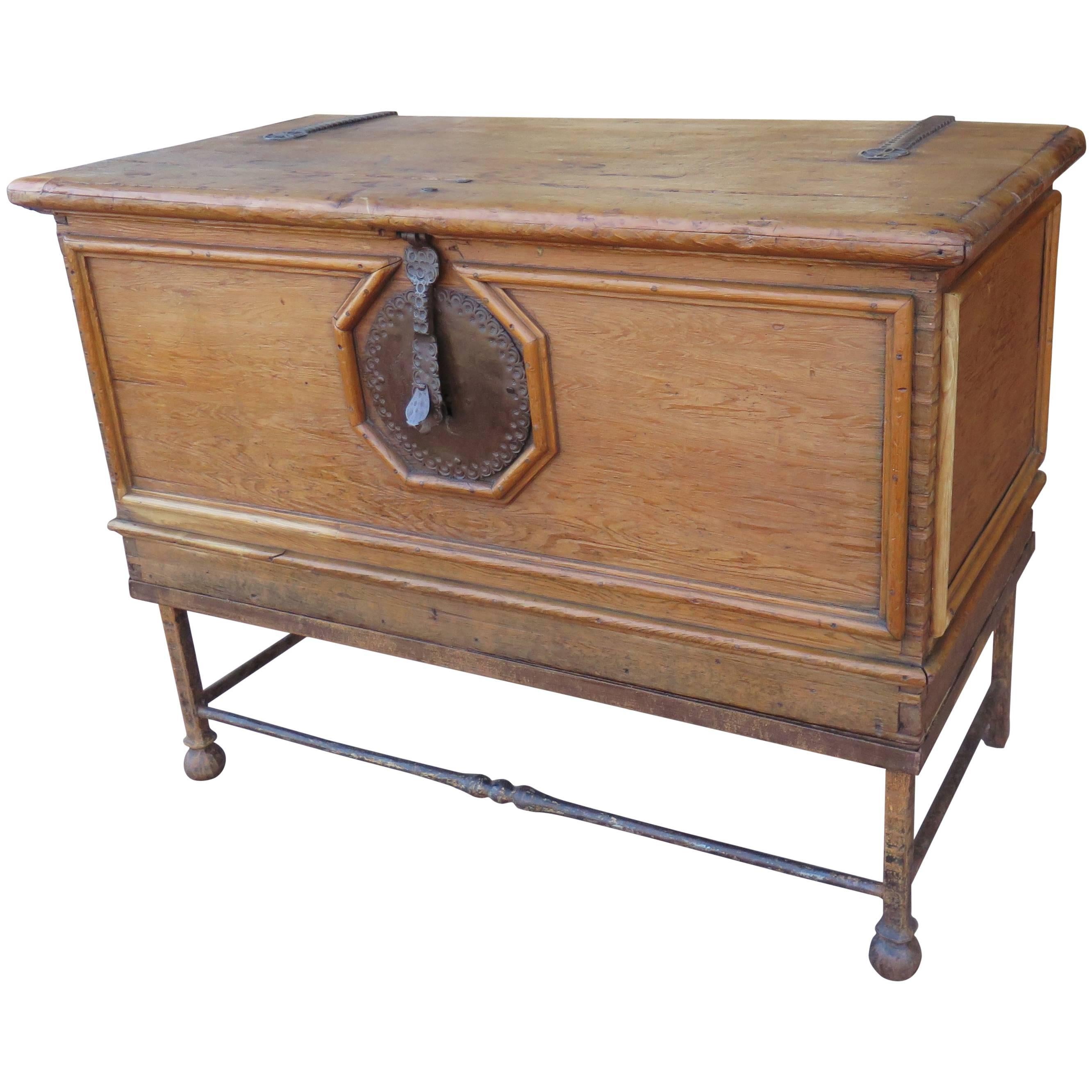 Excellent 18th Century Spanish Colonial Mexican Sabino Wood Chest on Iron Stand