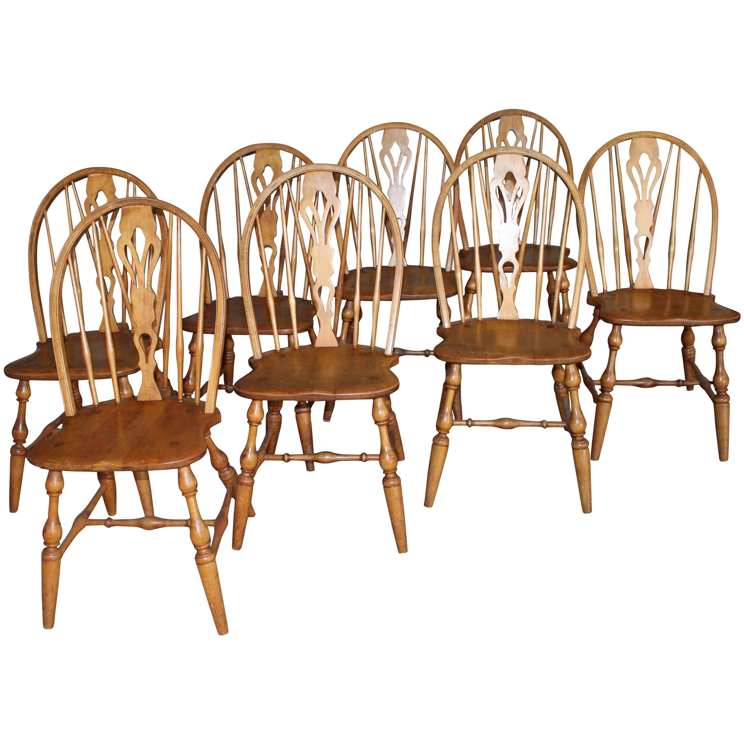 English Windsor Bow-Brace Back Dining Chairs with Decorative Splat