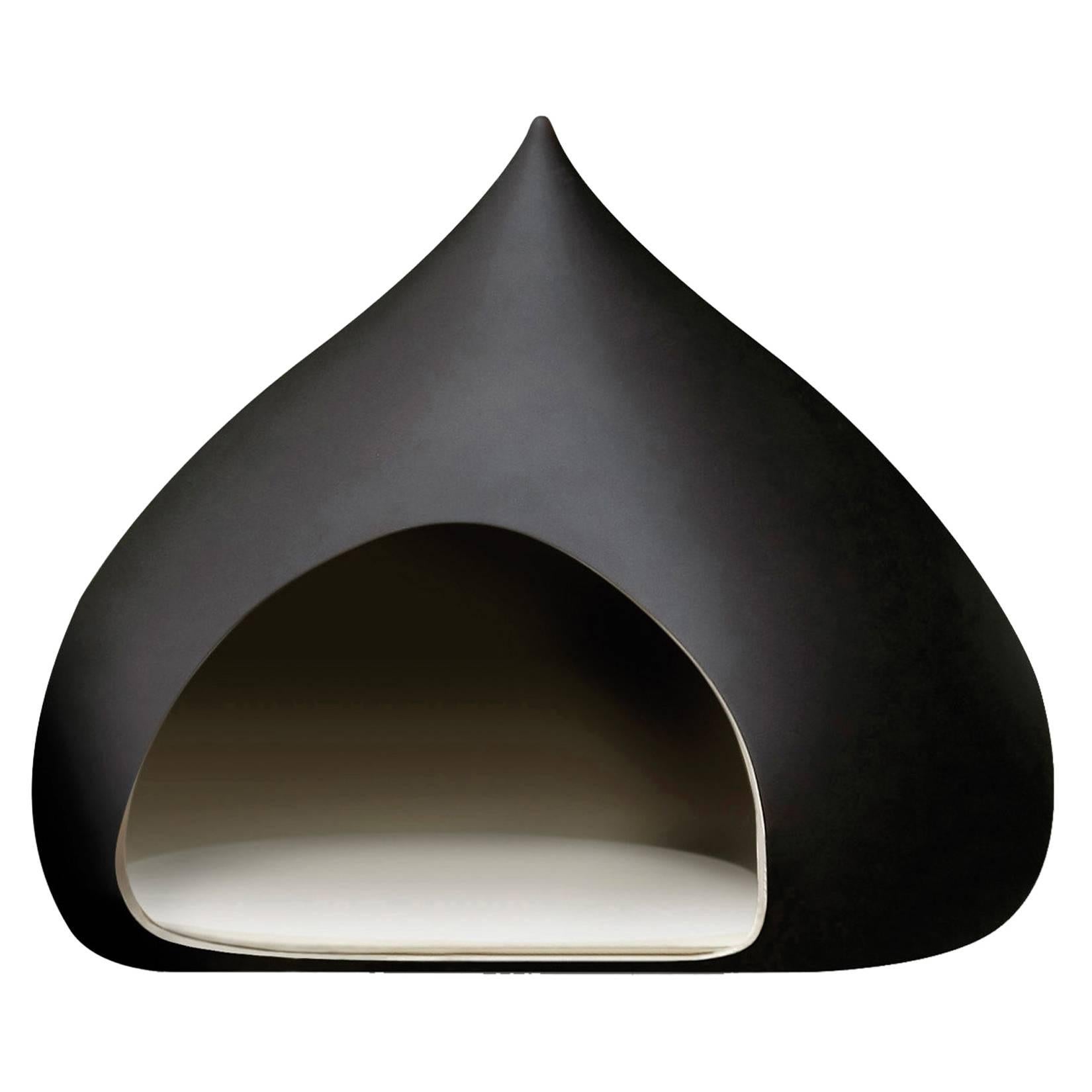Castagna Ceramic Small Kennel Designed by Italo Bosa