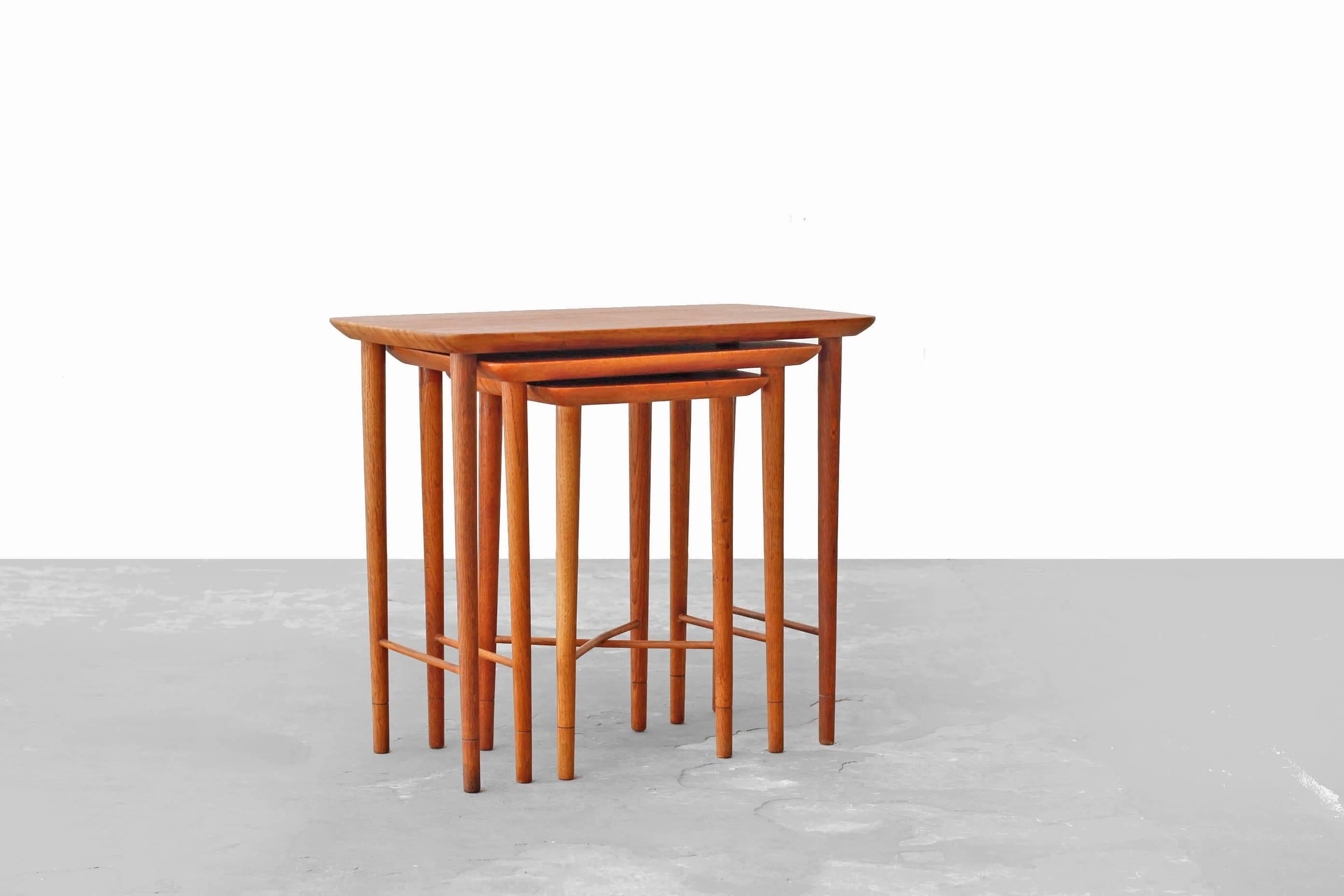 Danish Modern Teak and Oak Nesting Tables, 1960s For Sale 4