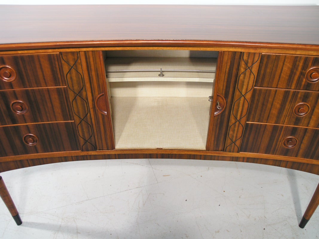Italian Style Walnut Curved Sideboard For Sale 1