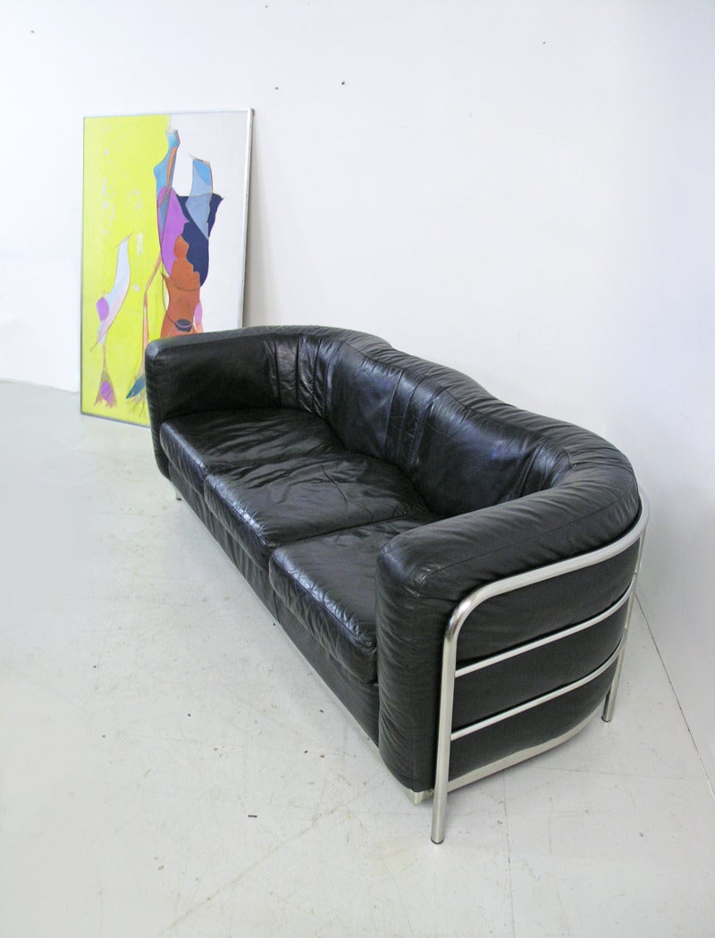 Zanotta 'Onda' Black Leather and Chrome Sofa 1