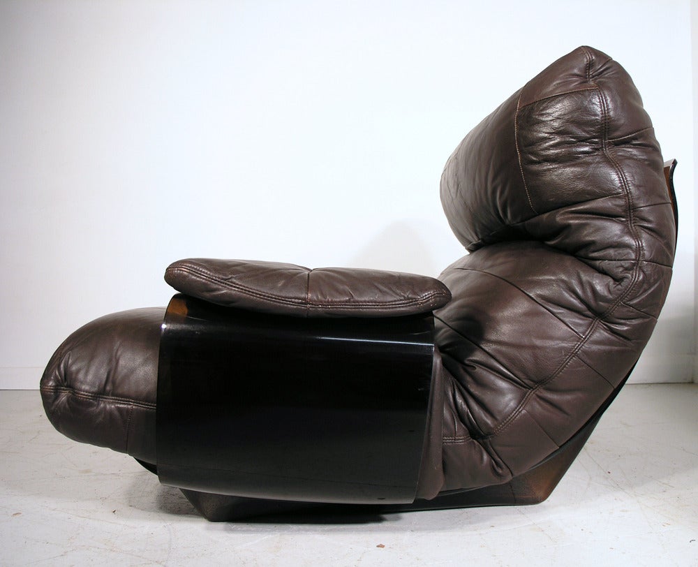 Ligne Roset leather Marsala chair. Original For Sale 1