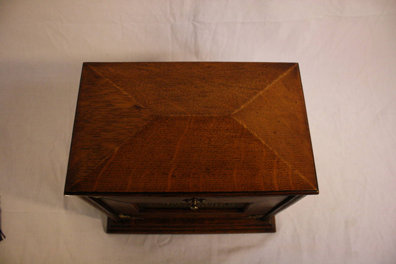 Early 20th Century Vintage 1900s Pipe Cabinet and Humidor in Tiger Oak