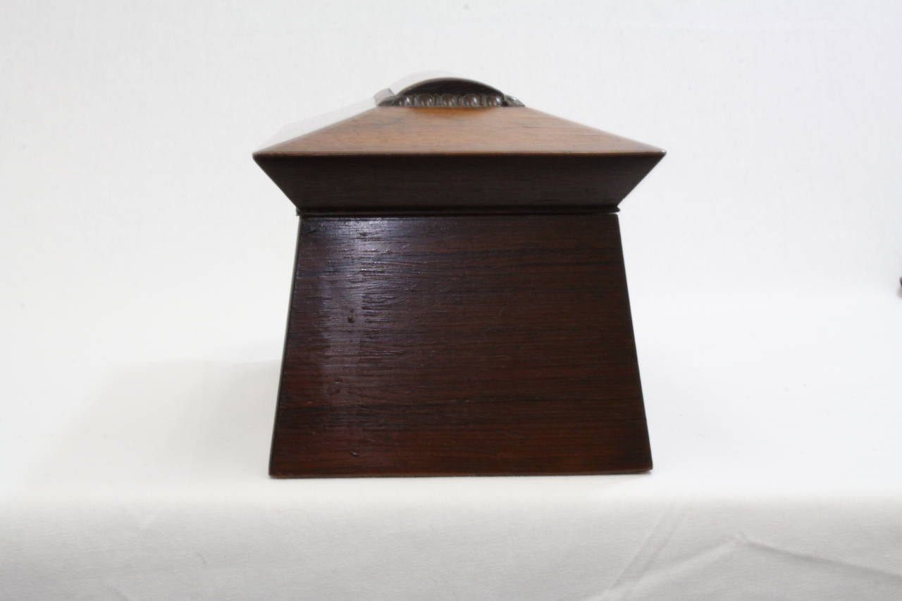 1860 Rosewood Sarcophagus Shaped George III Style Double Tea Caddy In Excellent Condition For Sale In Raleigh, NC