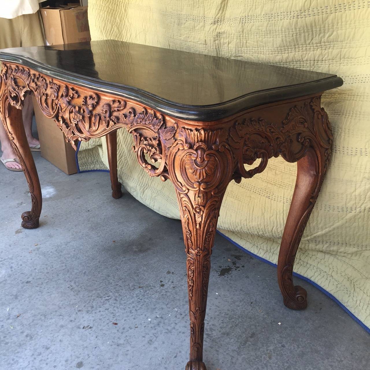 Maitland Smith Carved Console with Marble Top, Immaculate In Excellent Condition In Raleigh, NC