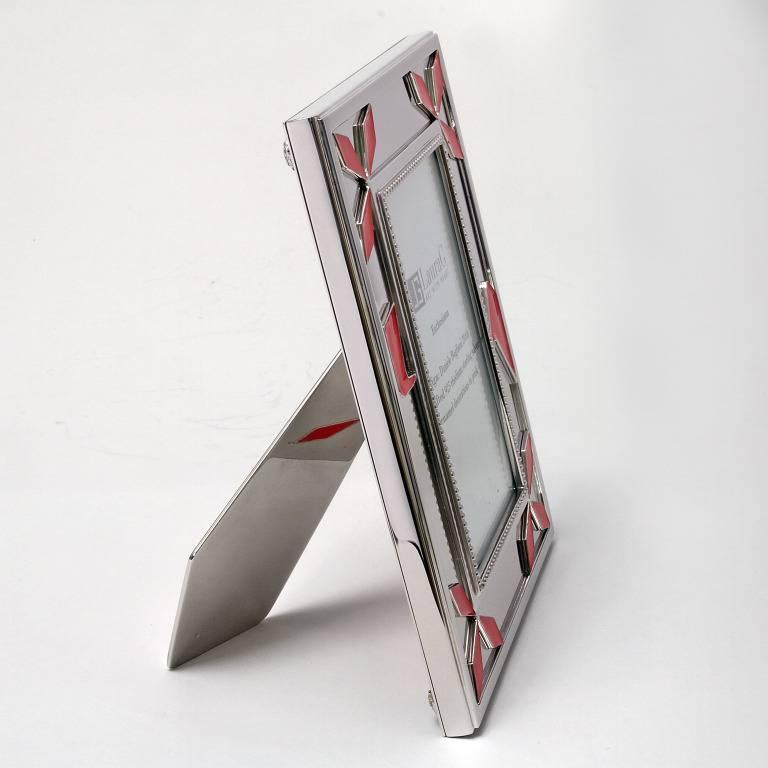 Italian Photo Frame Art deco Silver with Pink Enamels, Enthusiasm In Good Condition For Sale In Sarezzo, IT