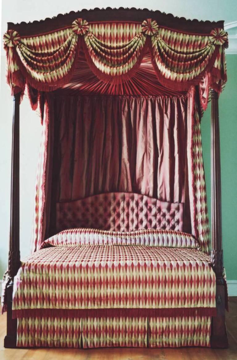 English 18th Century George III Period Mahogany Four-Poster Bed For Sale