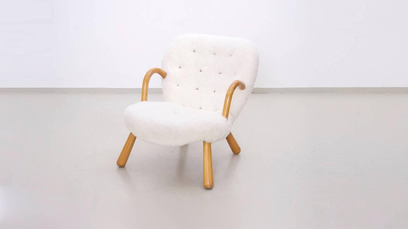 Mid-Century Modern Clam Chair by Philip Arctander