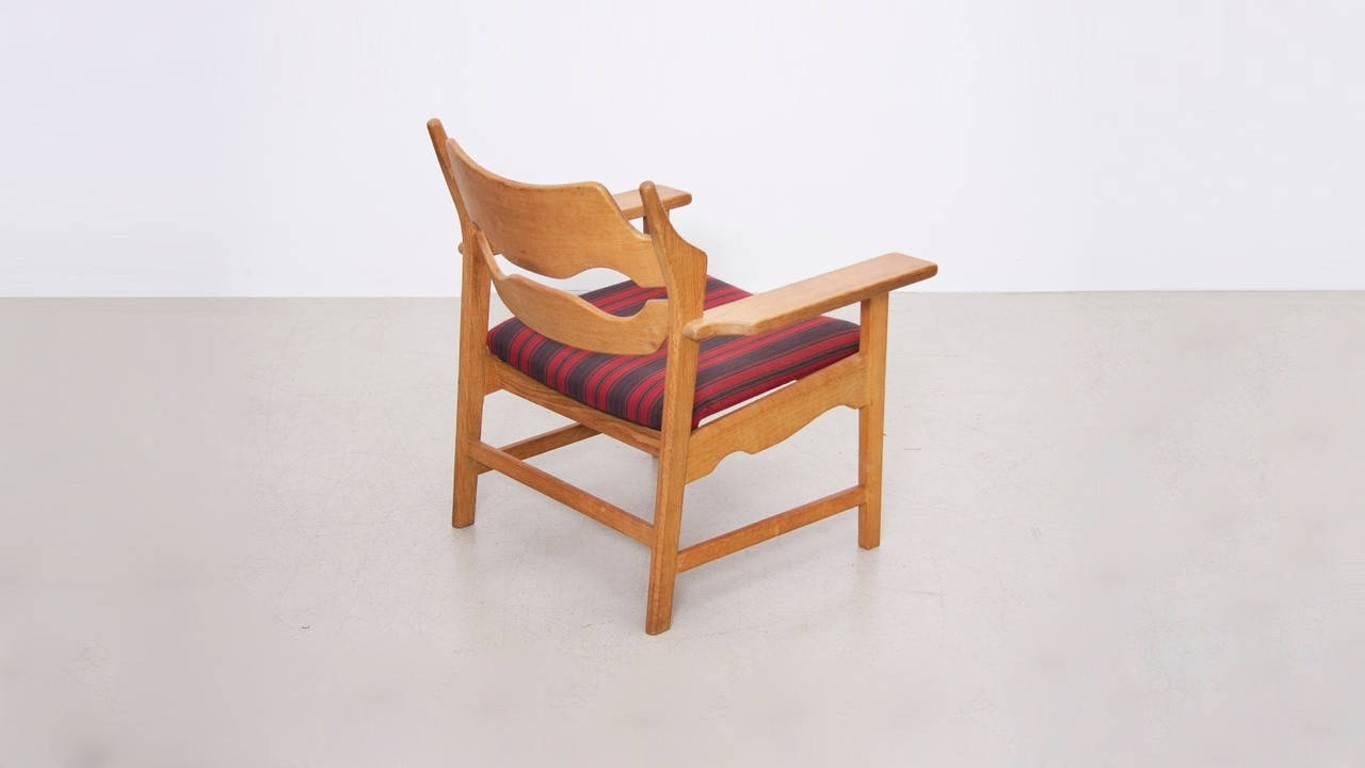 Scandinavian Modern Oak Razor Back Lounge Chair by Henning Kjaernulf