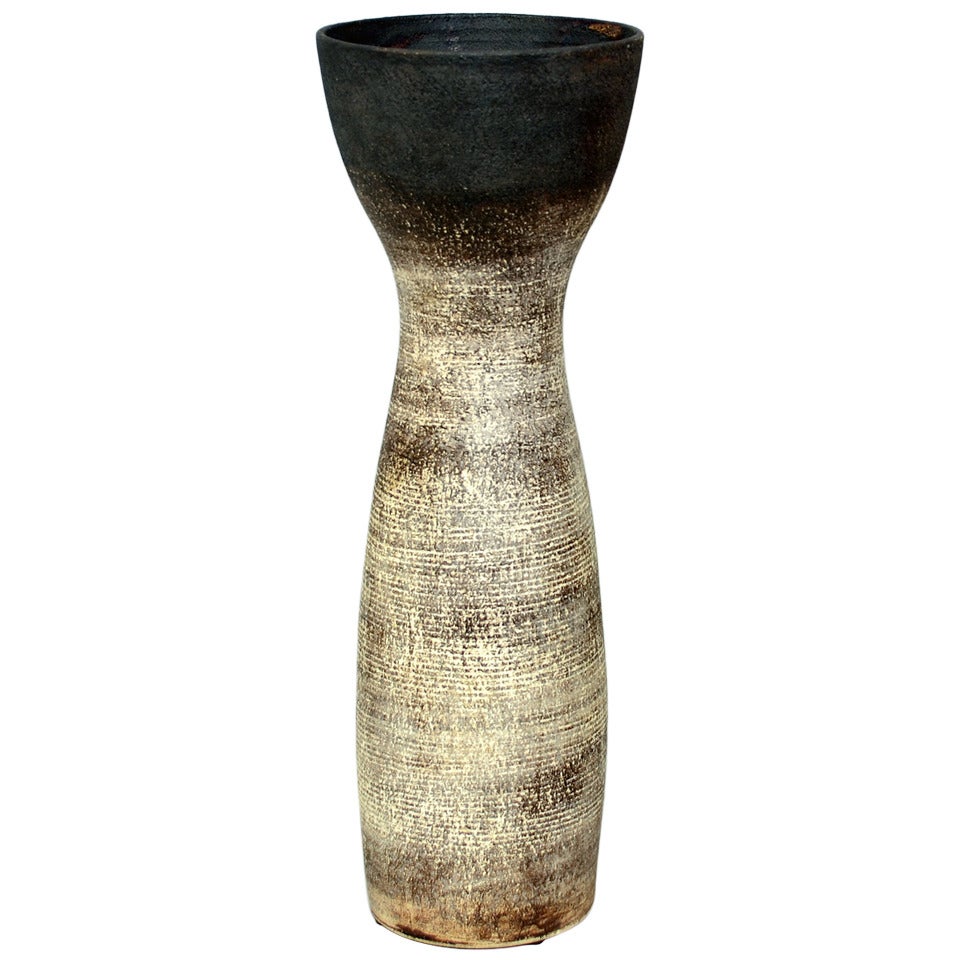 Hans Coper, Stoneware Vase, 1960s