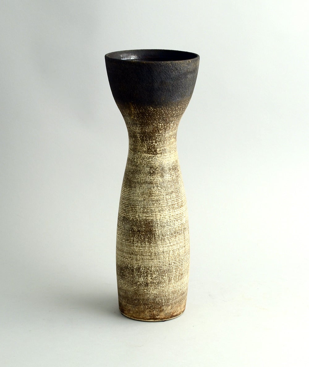 Mid-Century Modern Hans Coper, Stoneware Vase, 1960s