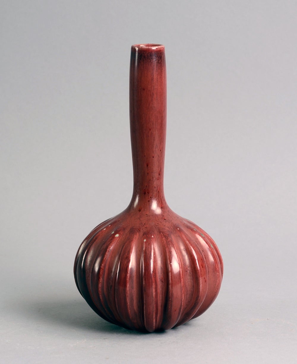 Danish Ribbed Long-Necked Gourd Vase with Oxblood Glaze by Axel Salto For Sale