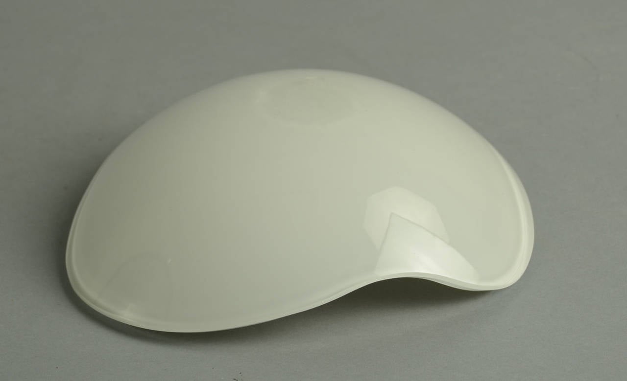 Asymmetrical Bowl by Gunnel Nyman for Iittala For Sale 1