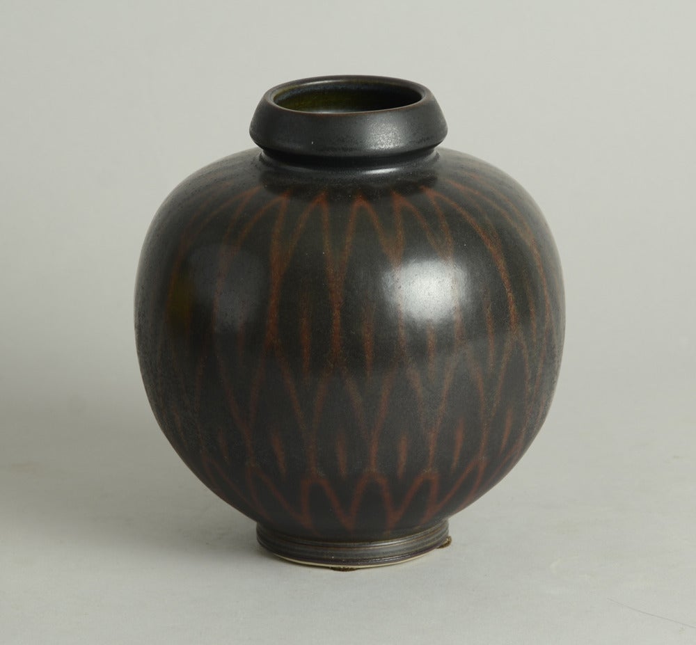 Swedish Vase with Patterned Brown Glaze by Berndt Friberg for Gustavsberg For Sale