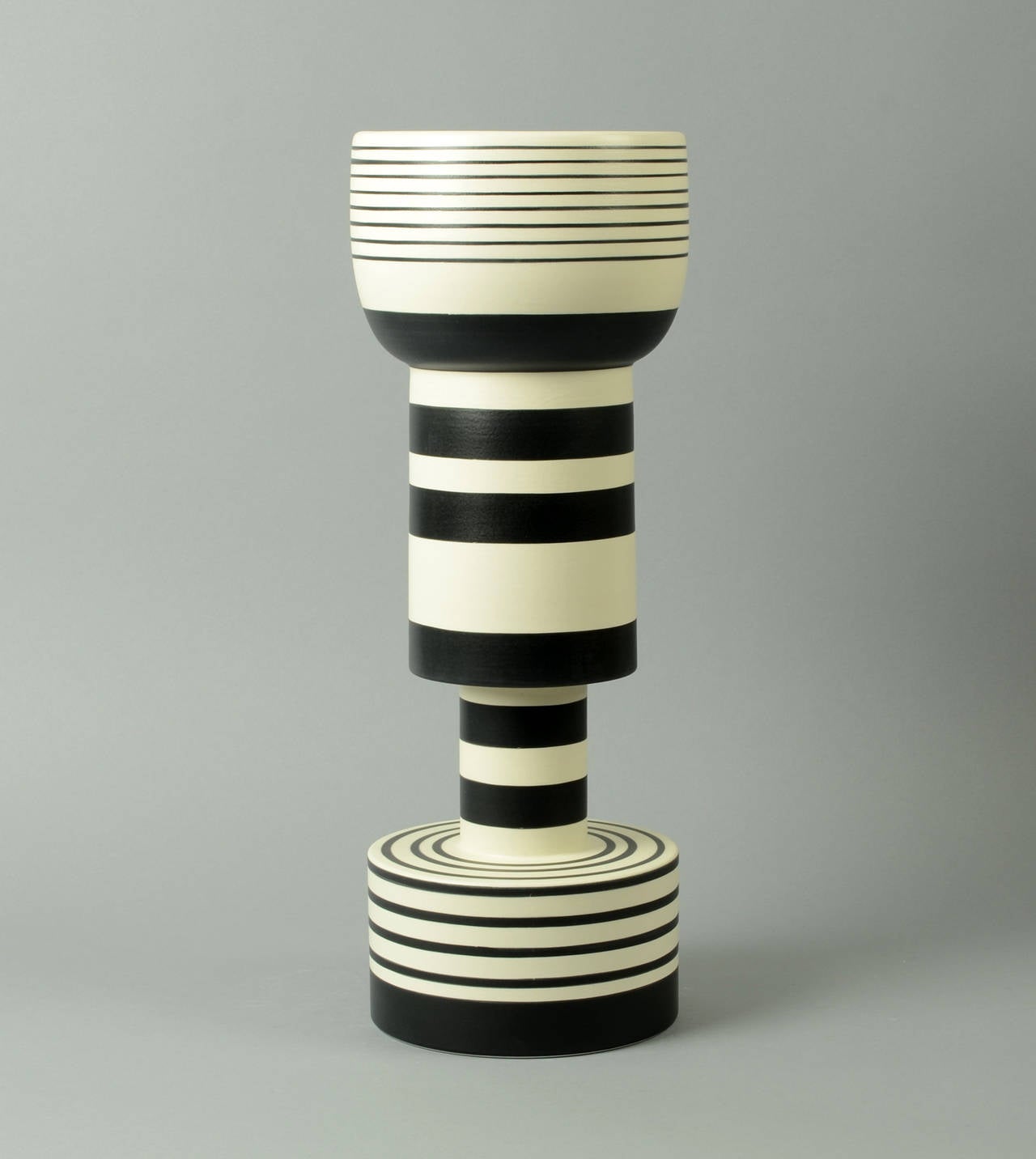 memphis vase