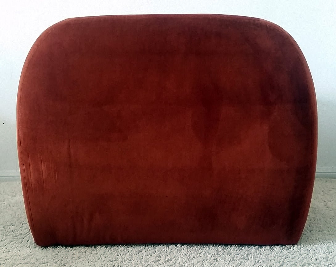 1970s Italian Modern Style Velvet Club Chair In Excellent Condition In Culver City, CA