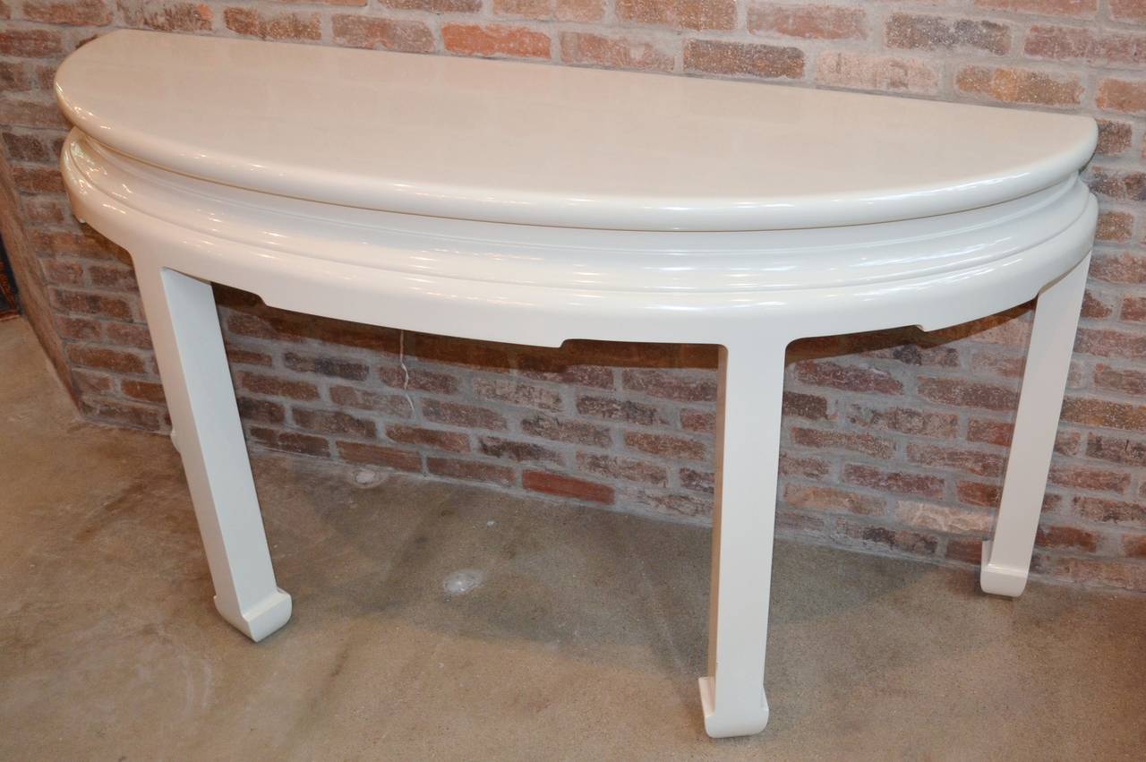 Demilune Console in Ivory Lacquer In Excellent Condition In Austin, TX