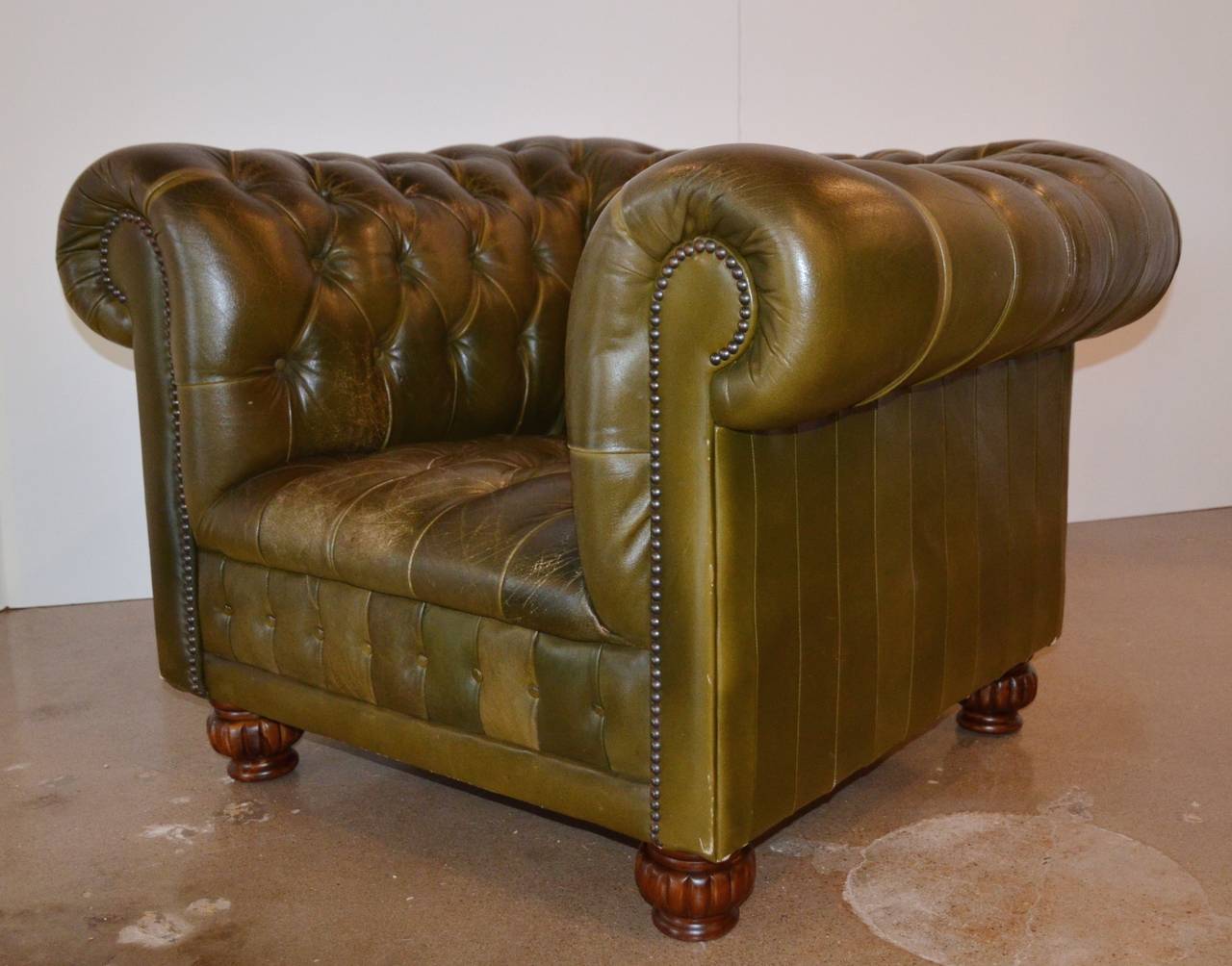 20th Century Green Leather Chesterfield Lounge Chair