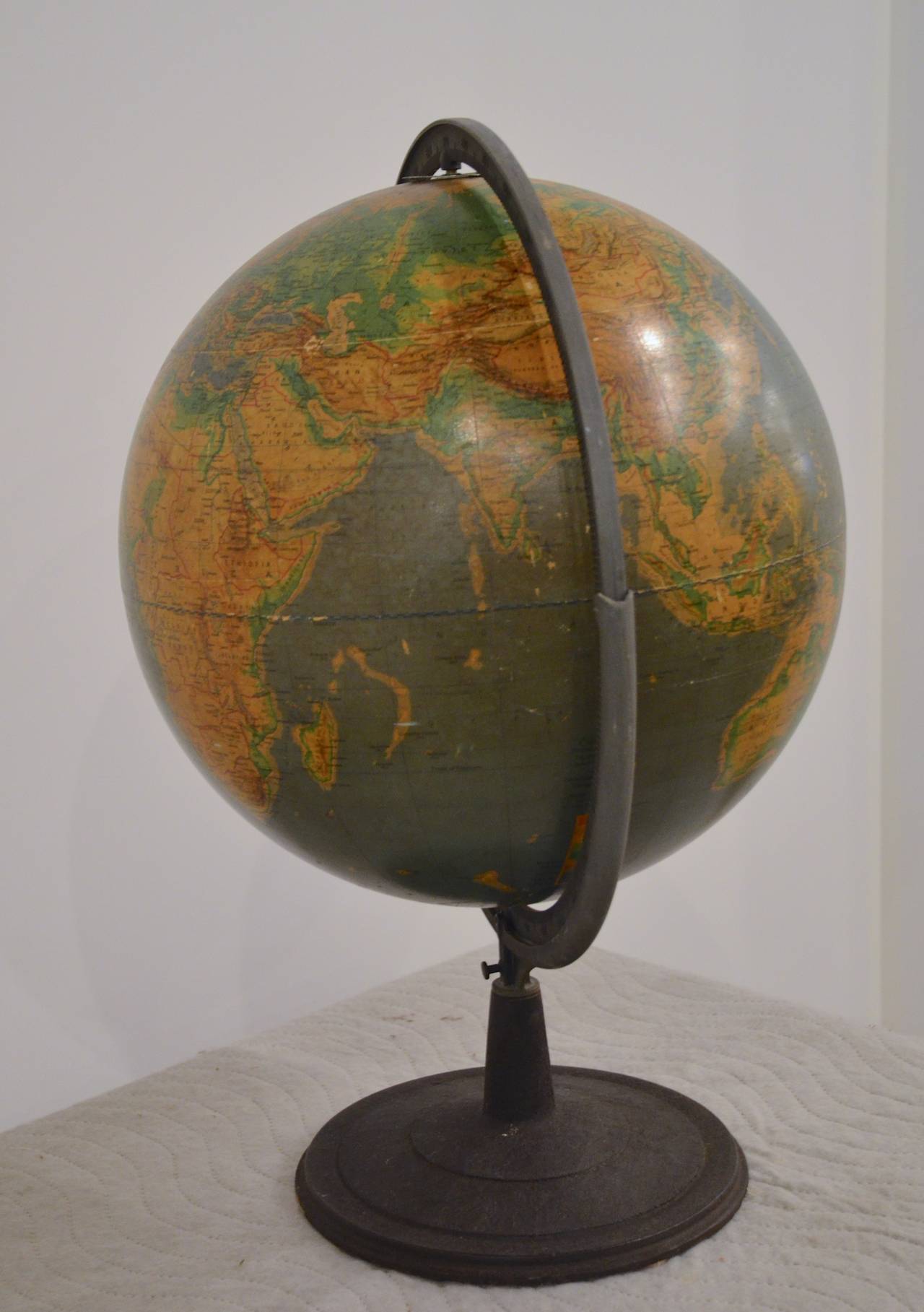 American Denoyer-Geppert Cartocraft Globe