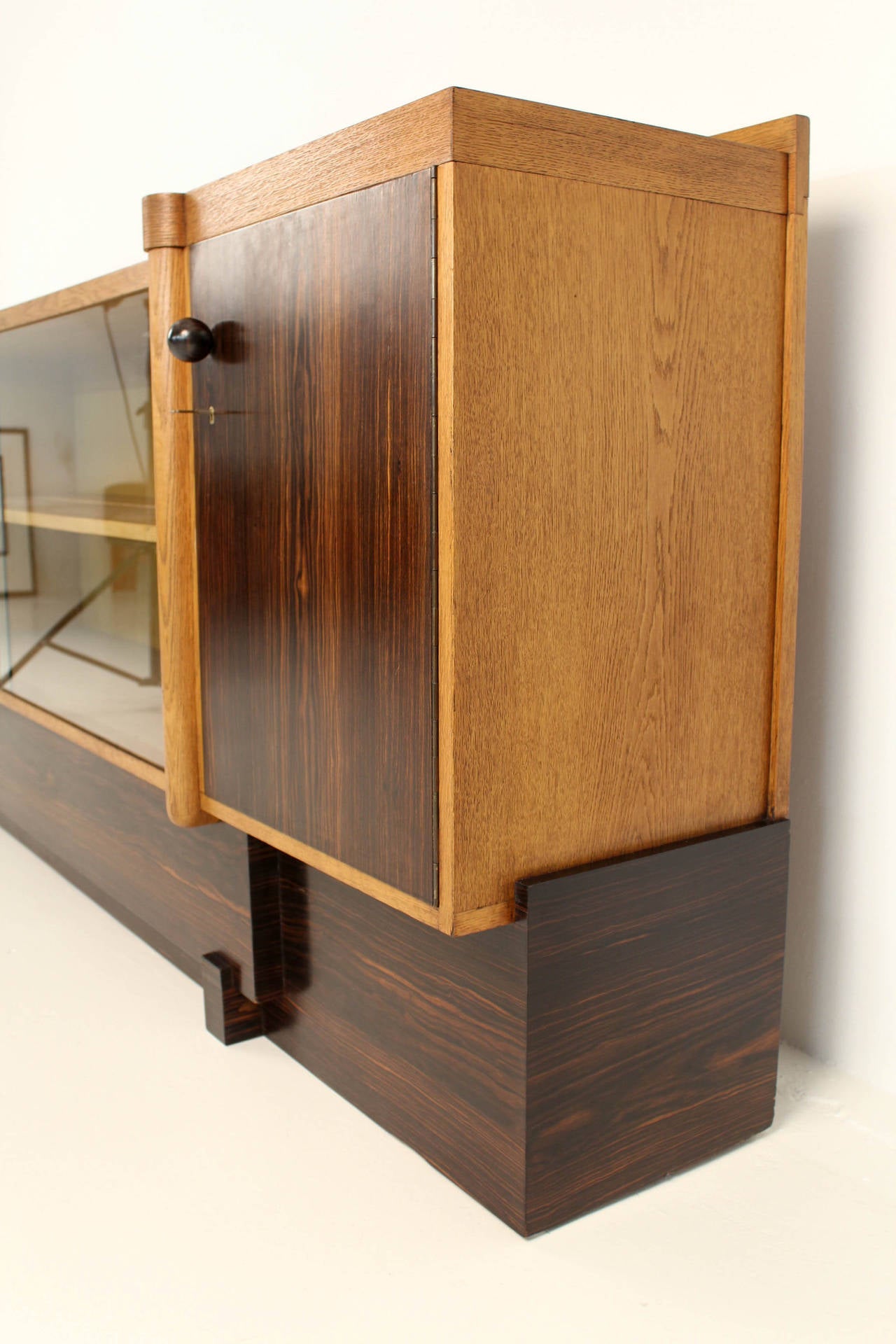 Rare Art Deco Haagse School Sideboard by 't Woonhuys Amsterdam 1