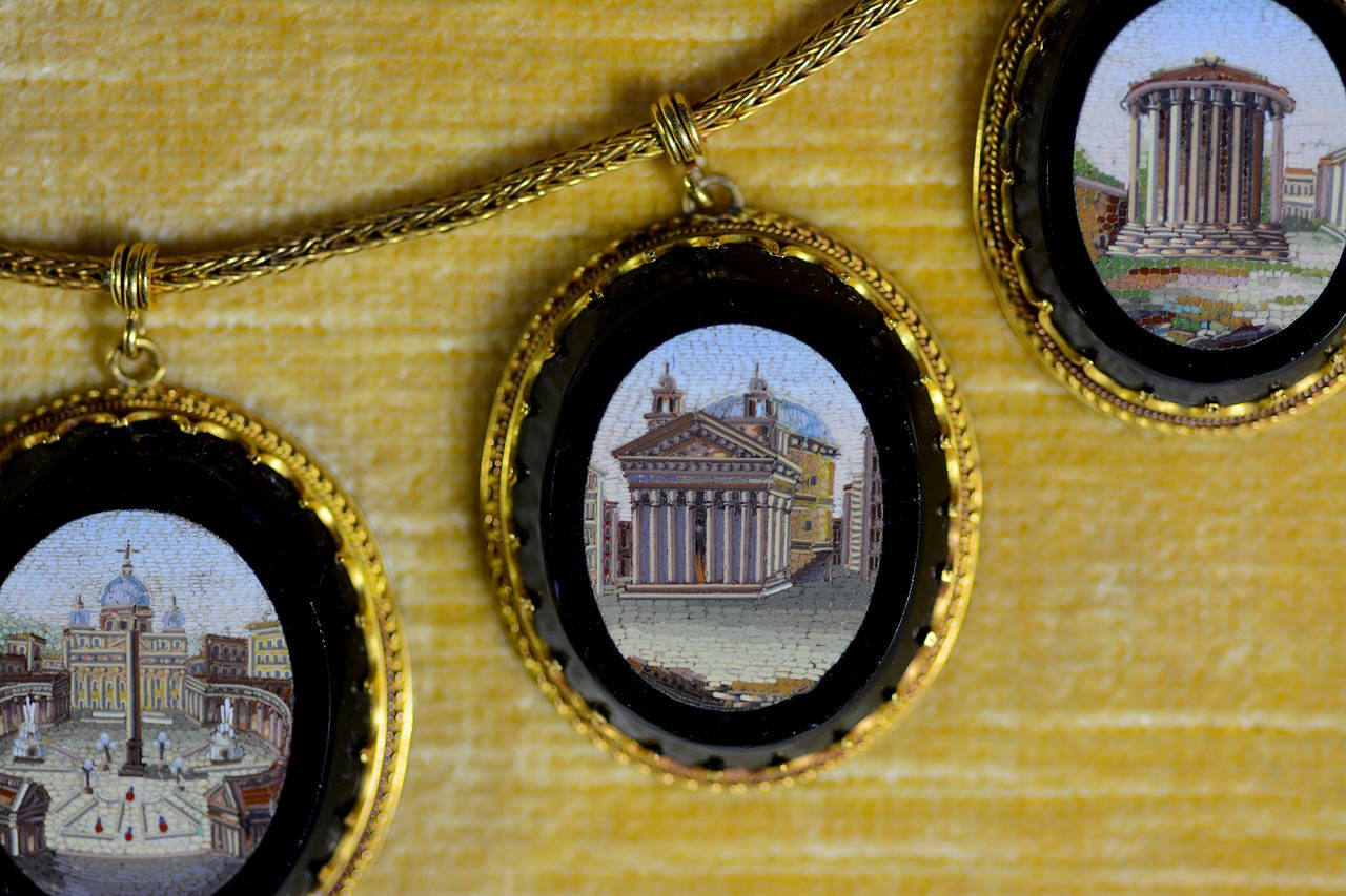 Extraordinarily Fine Grand Tour Italian Multi-Part Micromosaic Necklace, Rome In Good Condition For Sale In Lafayette, CA