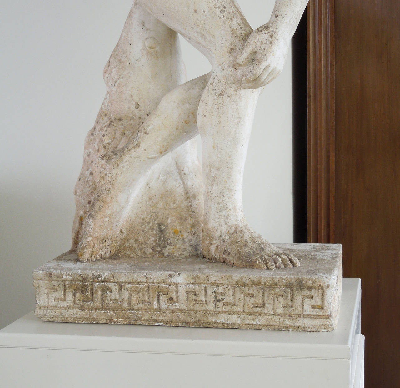 Discus Thrower Discobolus Cast Stone Garden Statue In Good Condition In Bethesda, MD