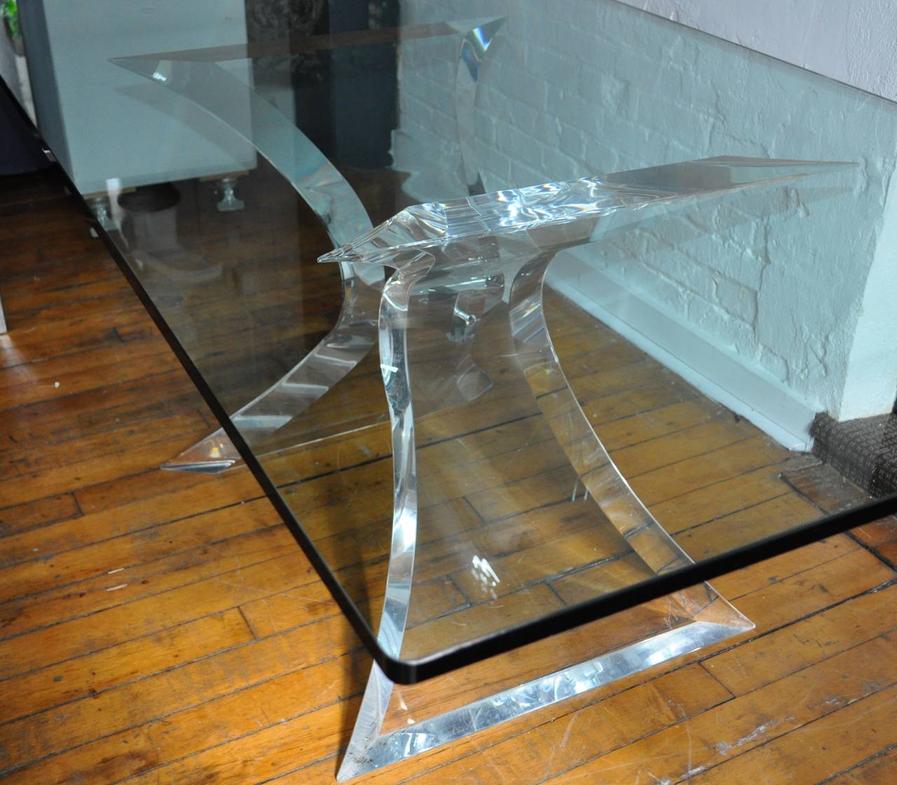 lion glass table