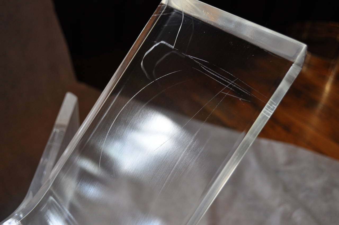 Sculptural Lucite Dining Table with Octagonal Glass Top In Good Condition In Lambertville, NJ