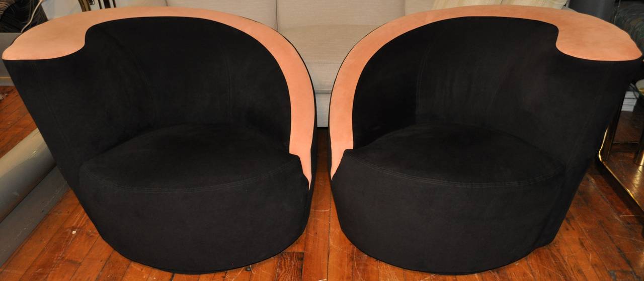 Late 20th Century Vladimir Kagan Nautilus Swivel Lounge Chairs for Directional